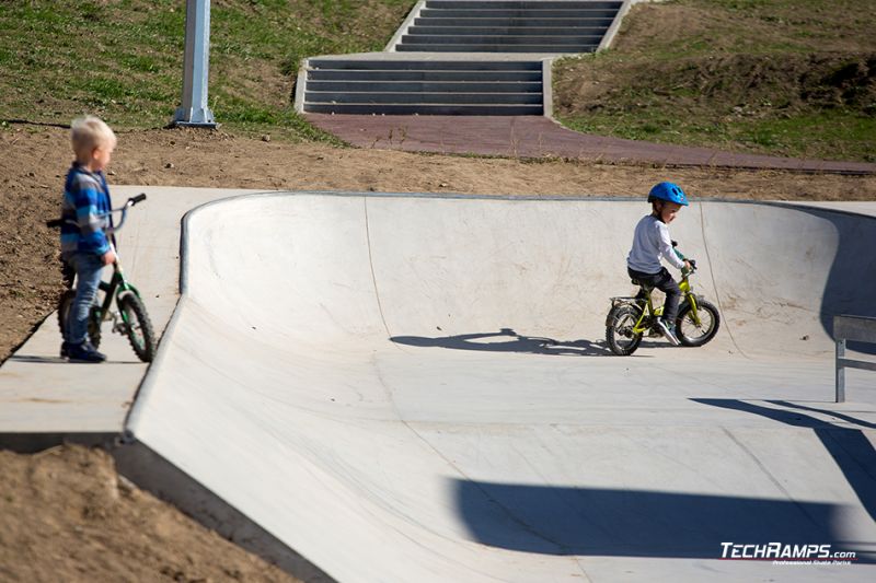 skatepark betonowy