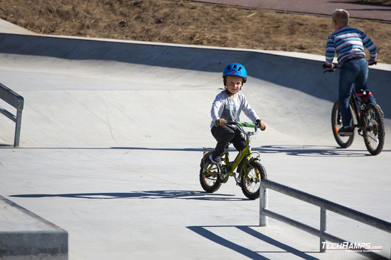 skatepark betonowy