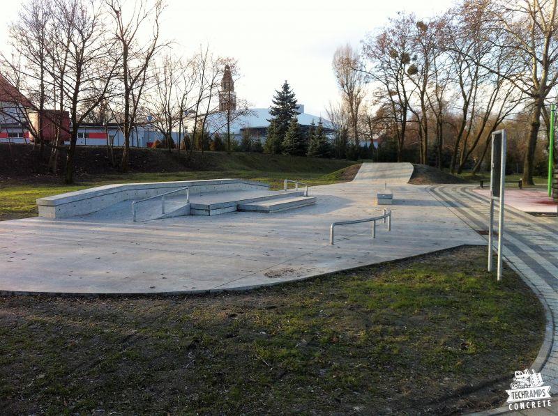 skatepark betonowy knurów