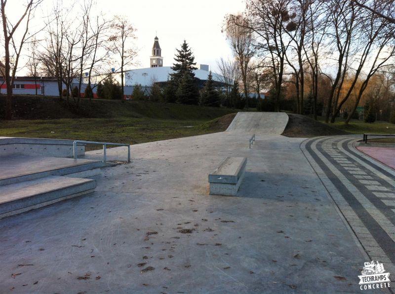 skatepark betonowy knurów