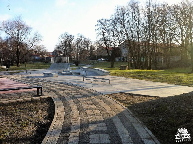 skatepark betonowy knurów