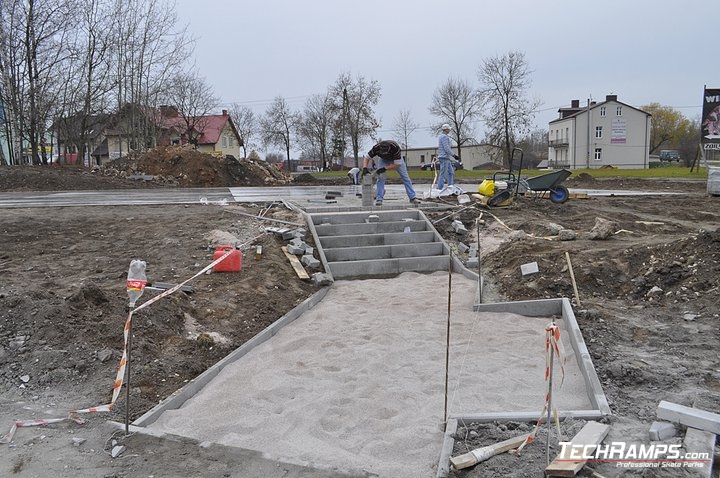 Betonowa skateplaza w Kielcach - postęp prac