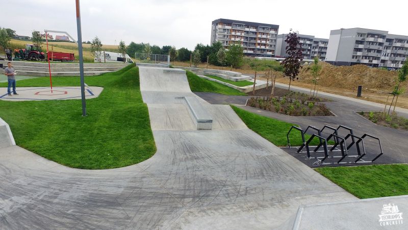 Nowy skatepark betonowy w Świeciu