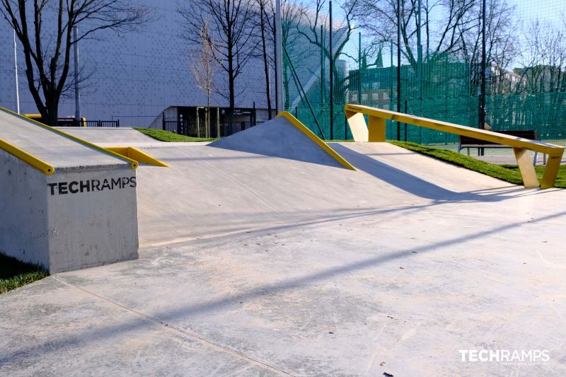 Skatepark betonowy Wrocław ul. Ślężna