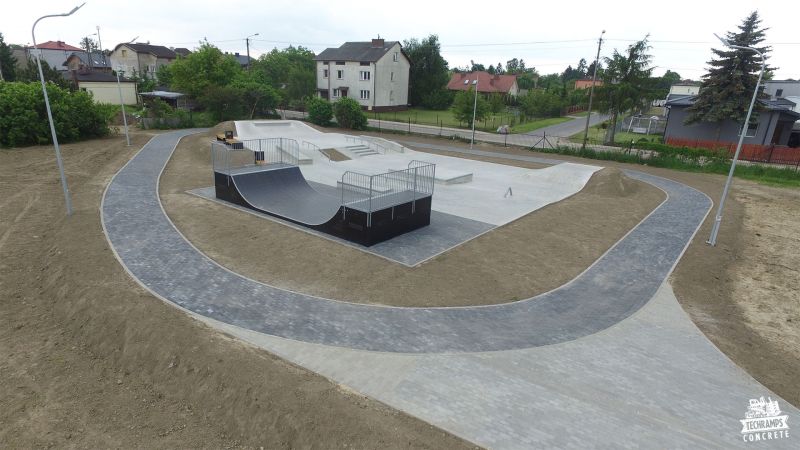 Koluszki - betonowy skatepark