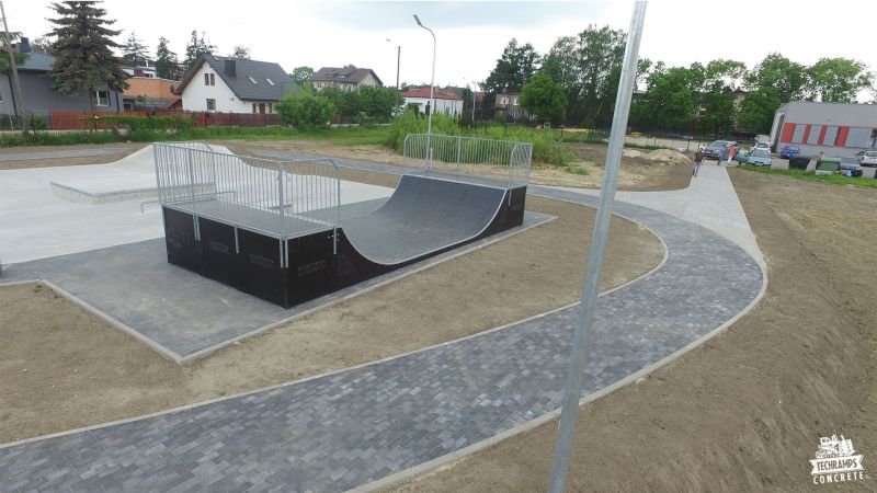 Koluszki - betonowy skatepark