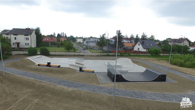 Koluszki - betonowy skatepark