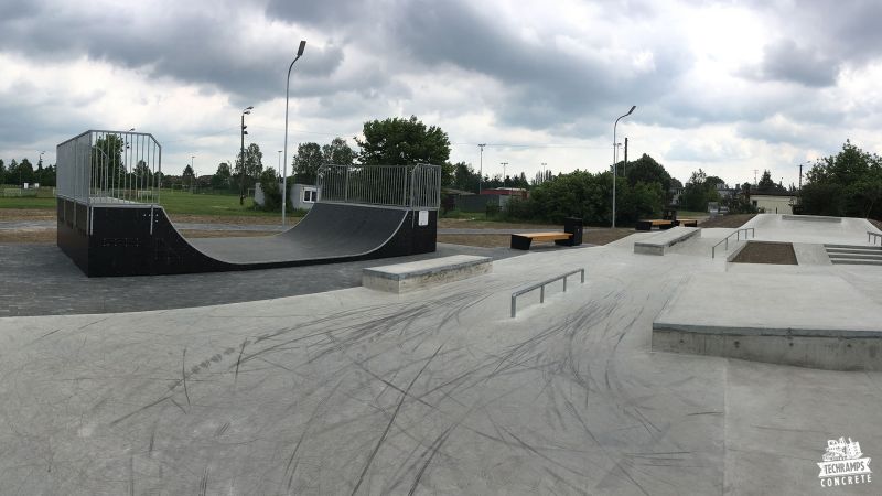 Koluszki - betonowy skatepark