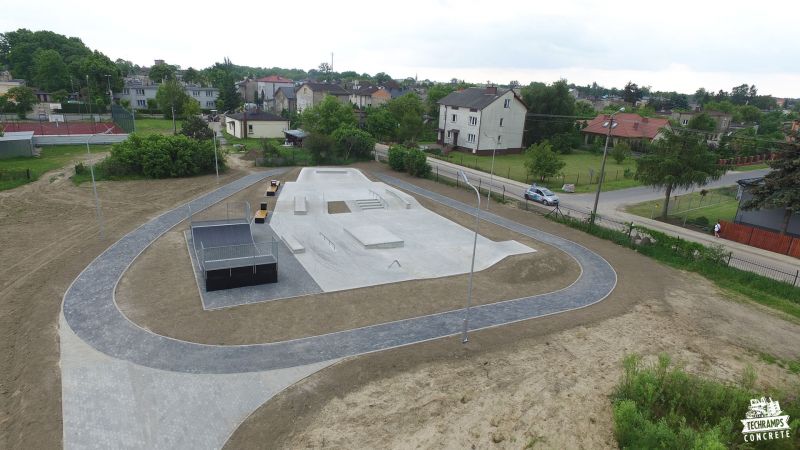 Koluszki - betonowy skatepark