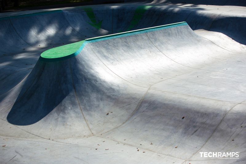 Zielonka - skatepark betonowy 