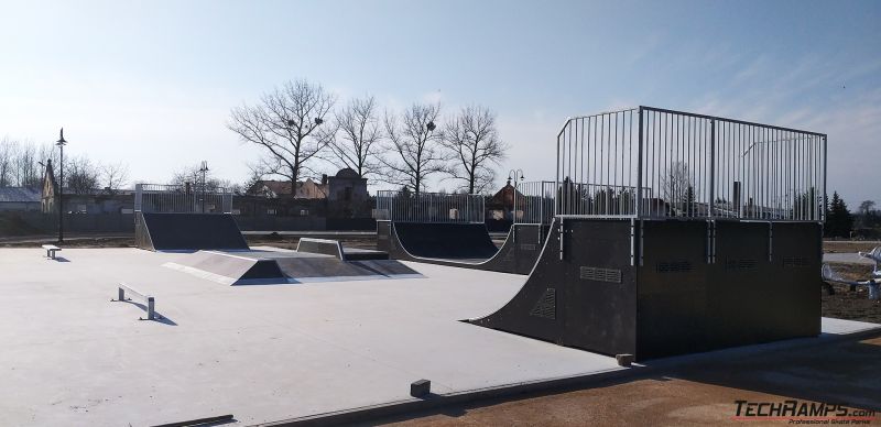 Czerniewice - skatepark Techramps