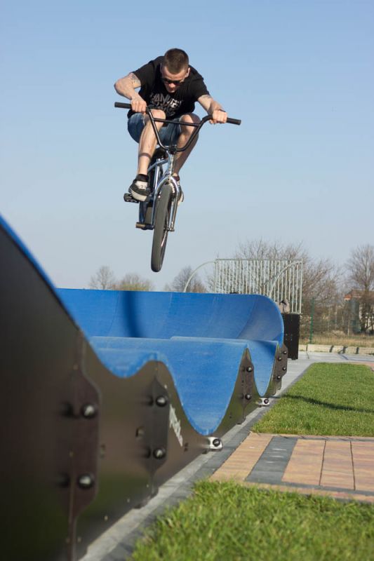 Skatepark i pumptrack w Mierzęcicach