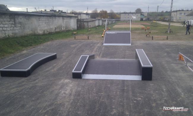 Skatepark in Grzebsk