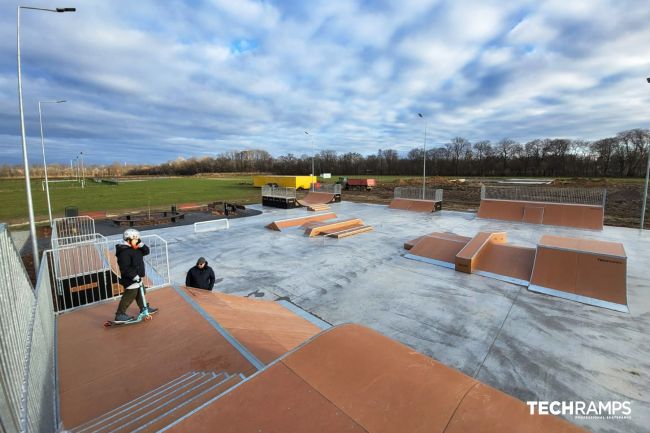 Skatepark modułowy - Ożarów Mazowiecki (Kolejowa 2)