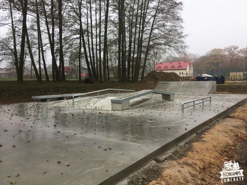 Skatepark - Nowy Duniów