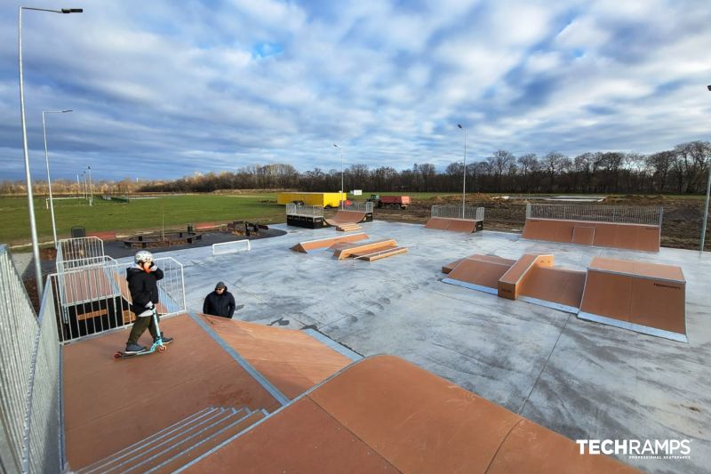 Modulárny skatepark v Ozarowe Mazowieckom 