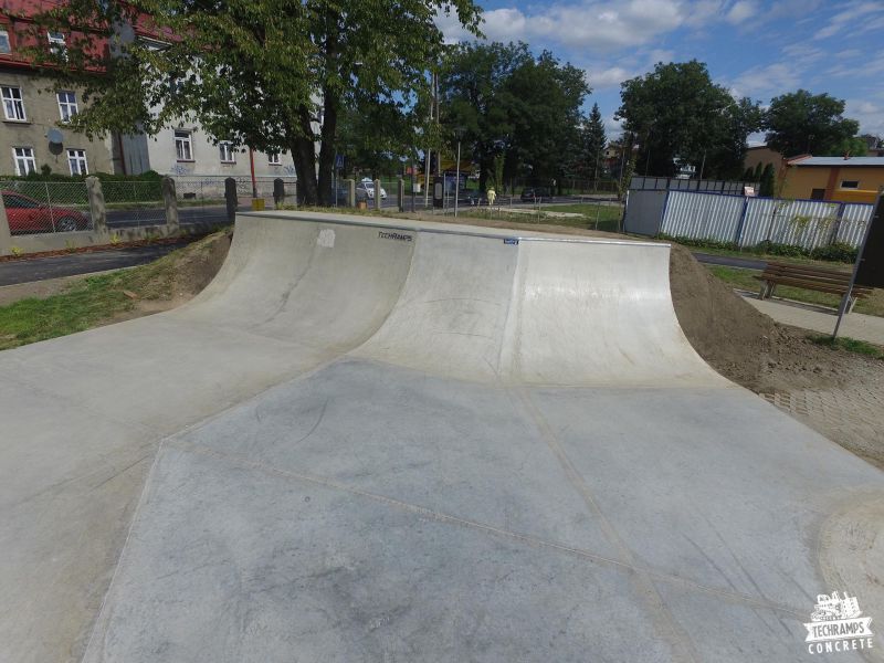 skatepark przemyśl betonowy