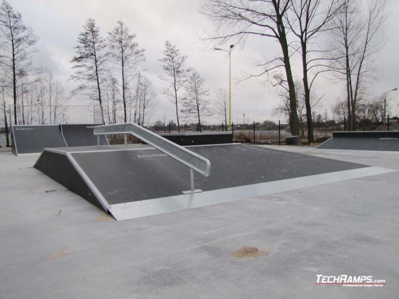 Skatepark Slesin  Funbox