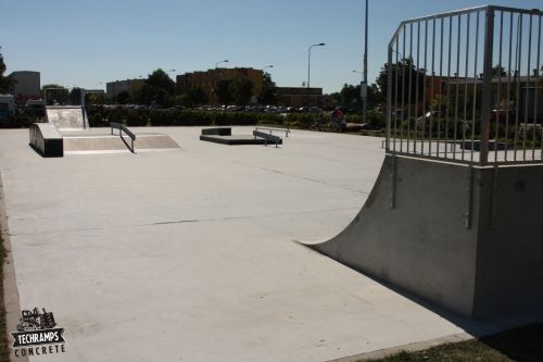 Skatepark Slupca - more equipments