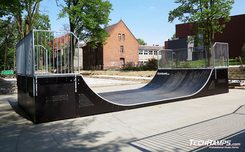 Minirampa na skateparku w Sulęcinie