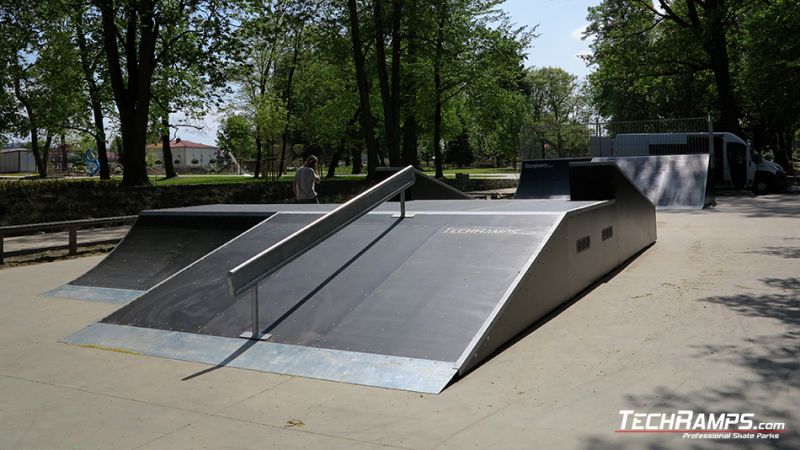 Poręcz na skateparku w Sulęcinie