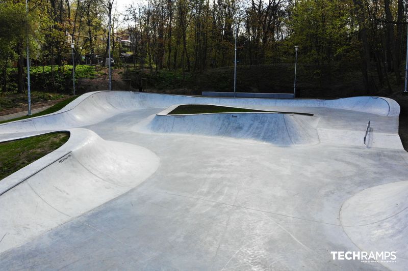 Techramps betónový skatepark