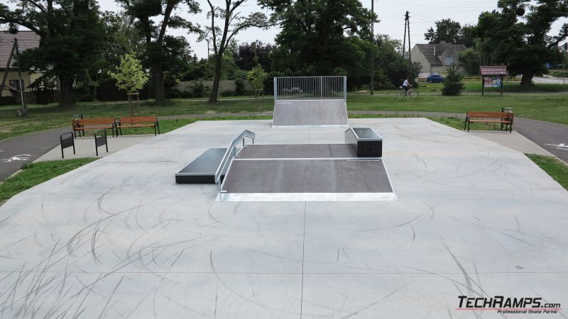 Skatepark modułowy w Dąbrowie 