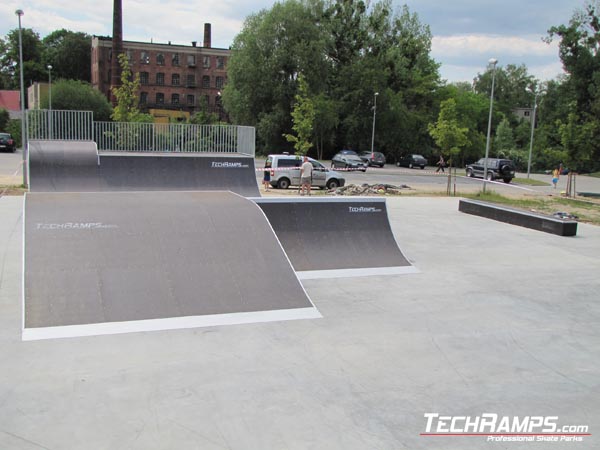 Skatepark w Dębnie_11