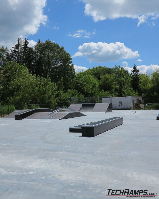 Hrubieszów - drewniany skatepark