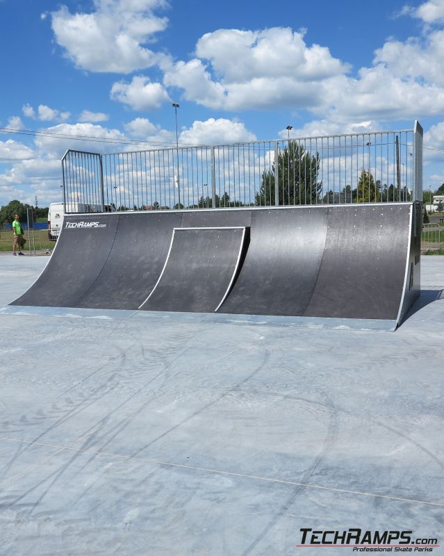 Hrubieszów - drewniany skatepark