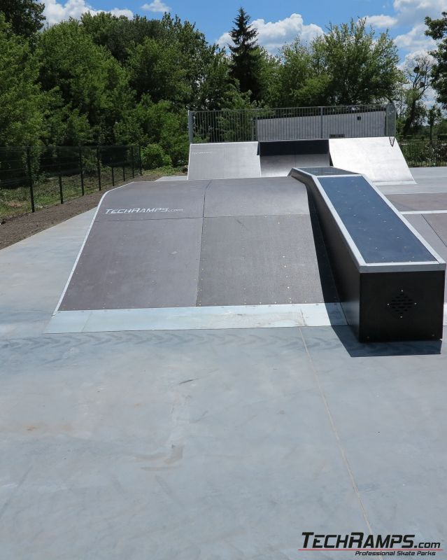 Hrubieszów - drewniany skatepark