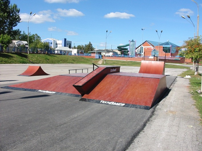 Skatepark w Nowinach 