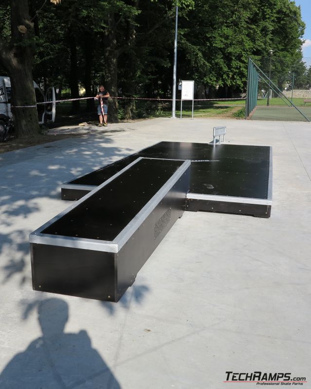 Rymanów - drewniany skatepark