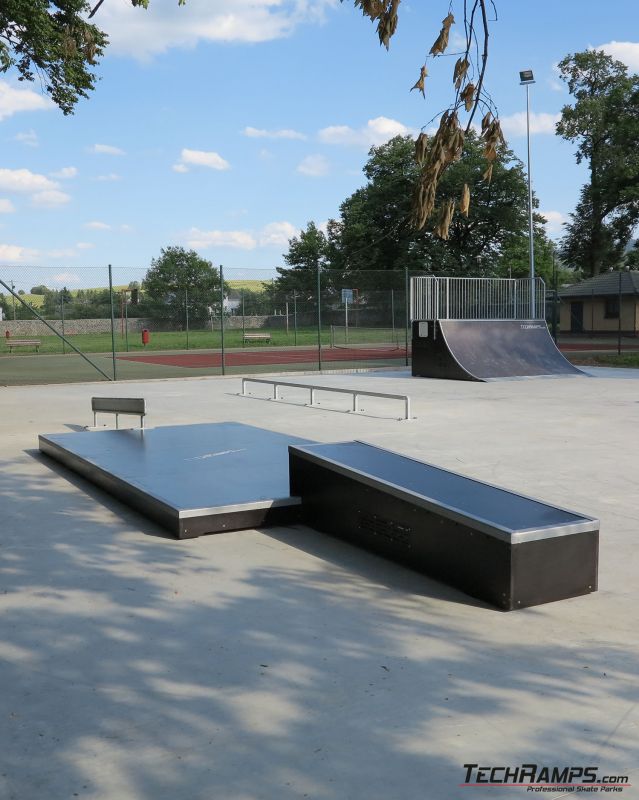 Rymanów - drewniany skatepark