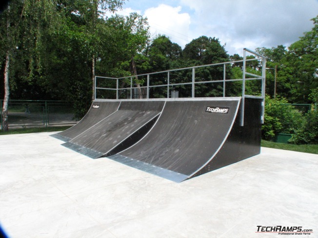 Skatepark w Skwierzynie quoter z bankiem