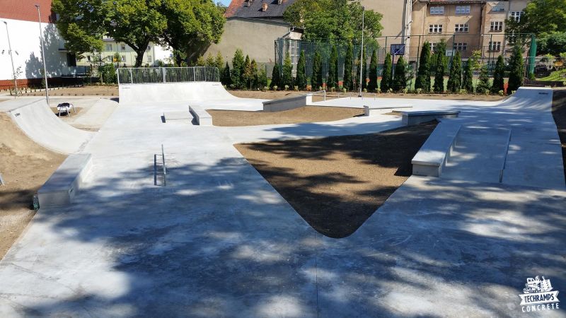 Concrete skatepark Żagań