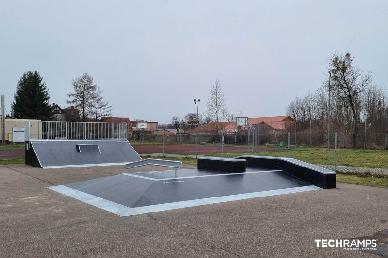 Drevený skatepark - skatepark Zlocieniec 