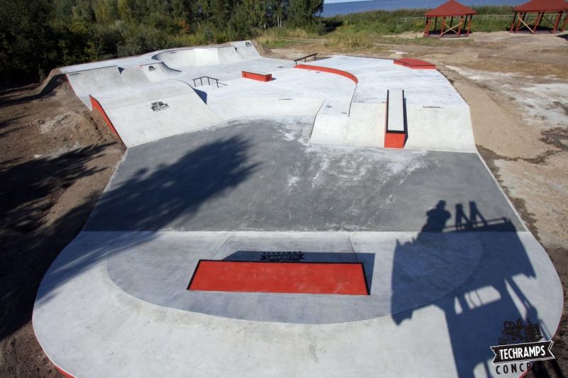 Skatepark_Betonowy_w_Trzebieży