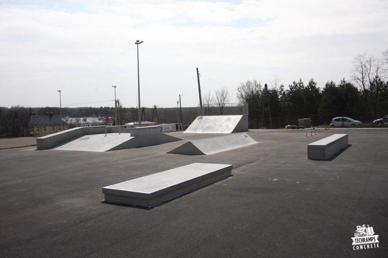 skatepark_light_concrete_slawkow