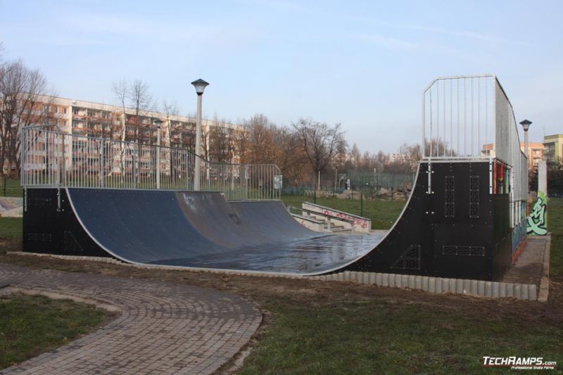 skatepark_mistrzejowice_minirampa