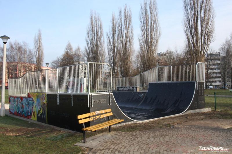 skatepark_mistrzejowice_minirampa