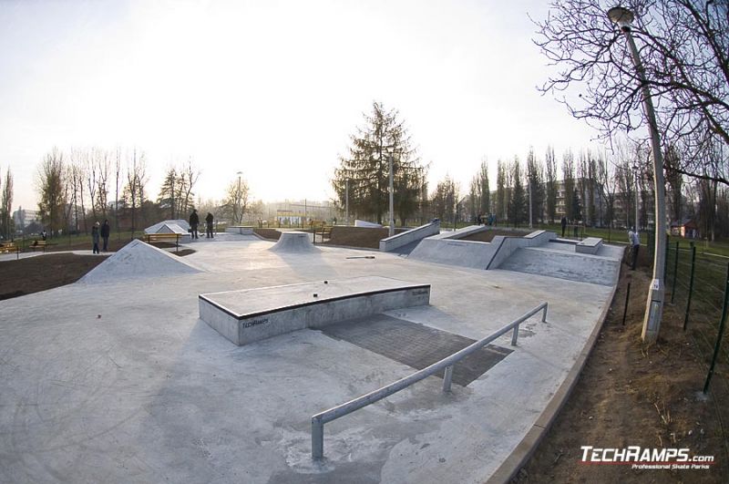 Skateplaza beton - Kraków Mistrzejowice