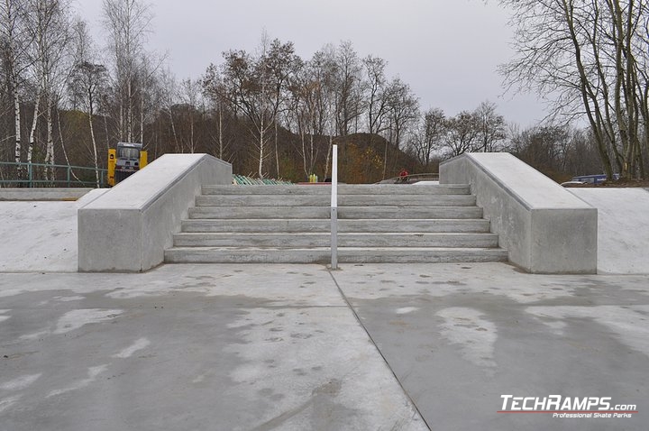 Betonowa skateplaza w Kielcach - postęp prac