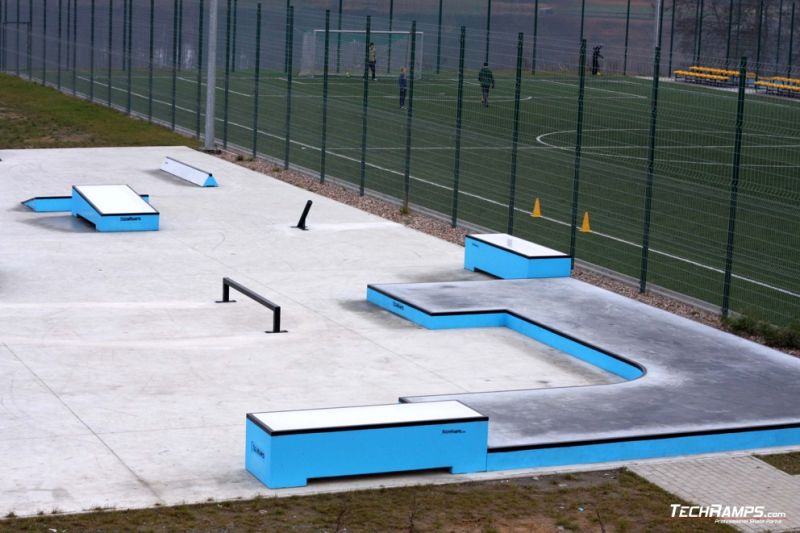 Skateplaza betonowa w Torzymiu