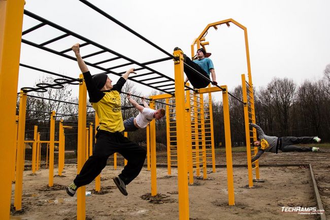 Street Workout Park Warszawa WAT