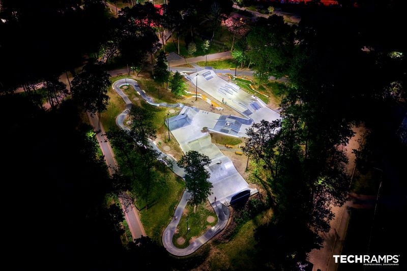 Návrhy a výstavba skateparkov 