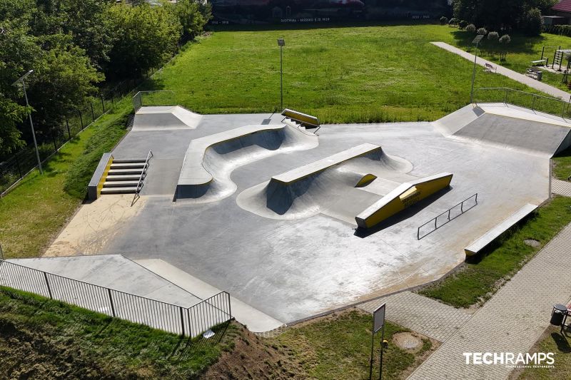 Zdjęcie z drona - skatepark w Brzesku 