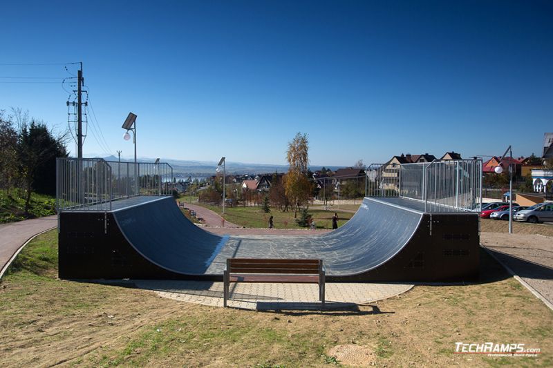 Skatepark, pumptrack i minirampa Maniowy