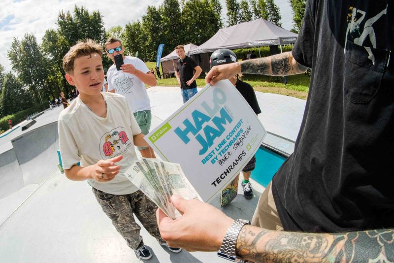 Отворање на скејтпарк - Краков Видок Скејтпарк Техрампс